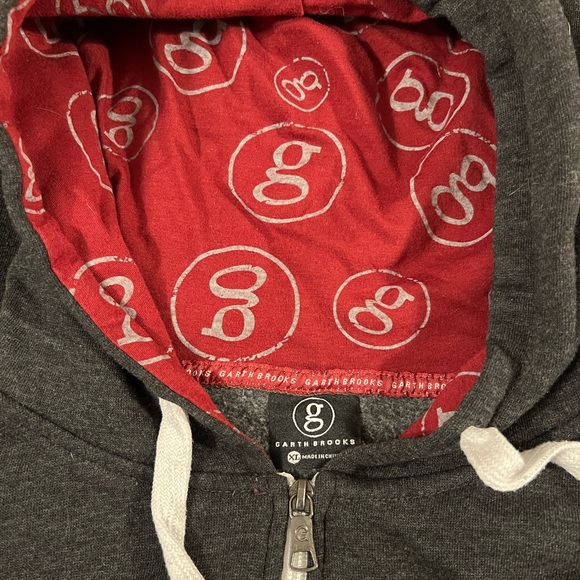 Garth Brooks World Tour Drawstring Hooded Front Zip Sweatshirt Size XLBlack/Red - Picture 3 of 8